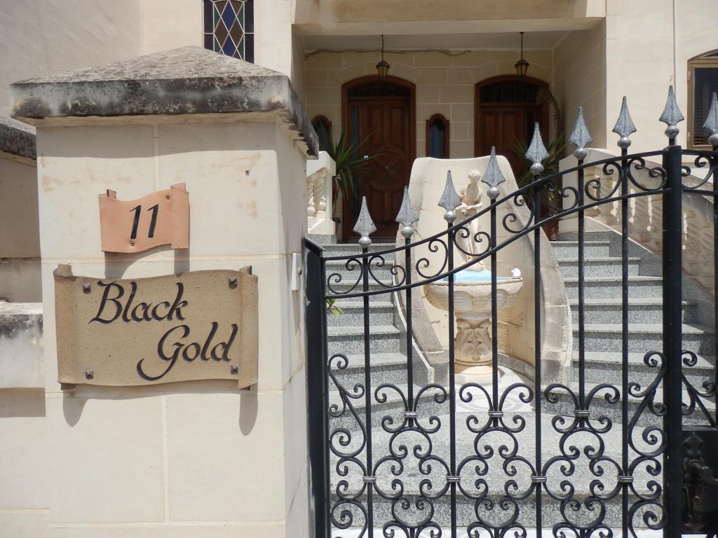 Black Gold Private Room Msida Εξωτερικό φωτογραφία